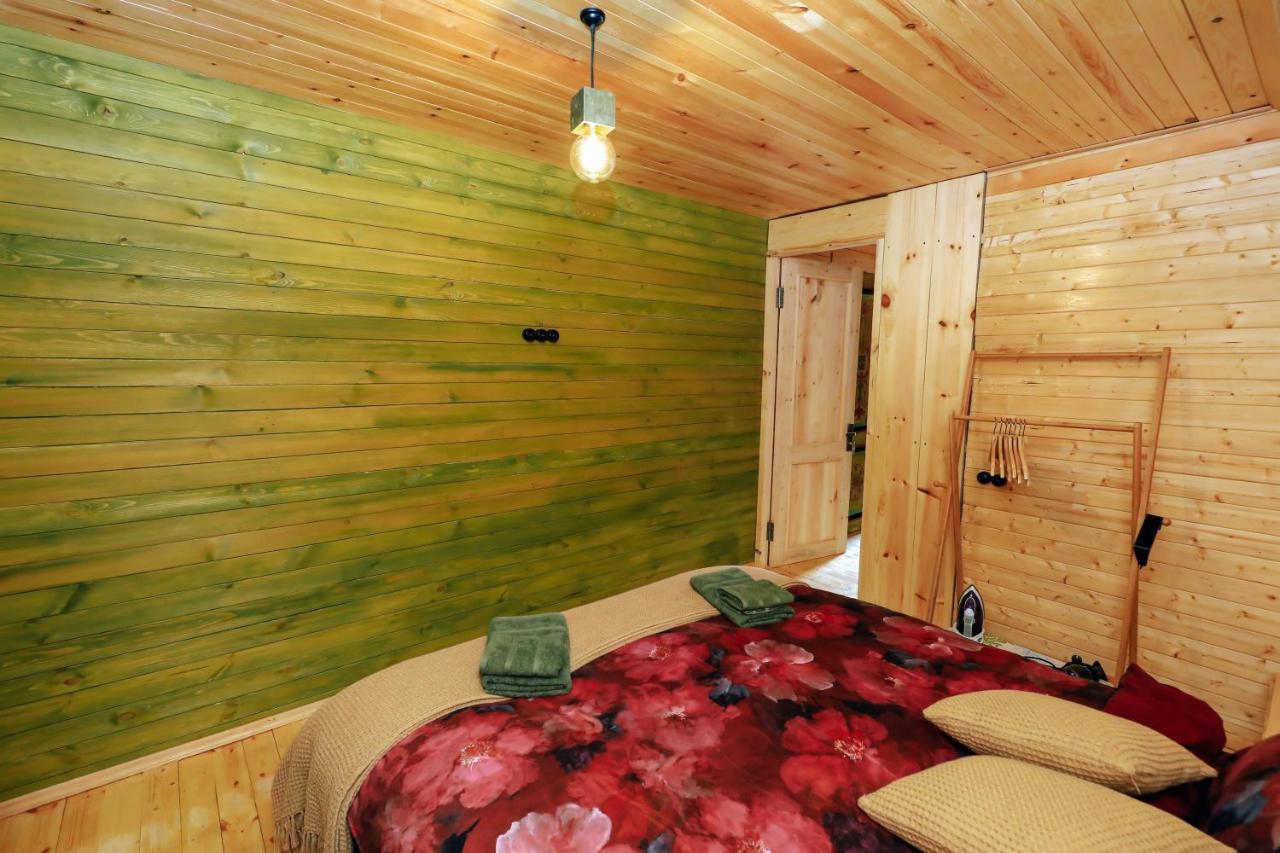 Wooden Cottage "Green House" In Бакуриани Экстерьер фото